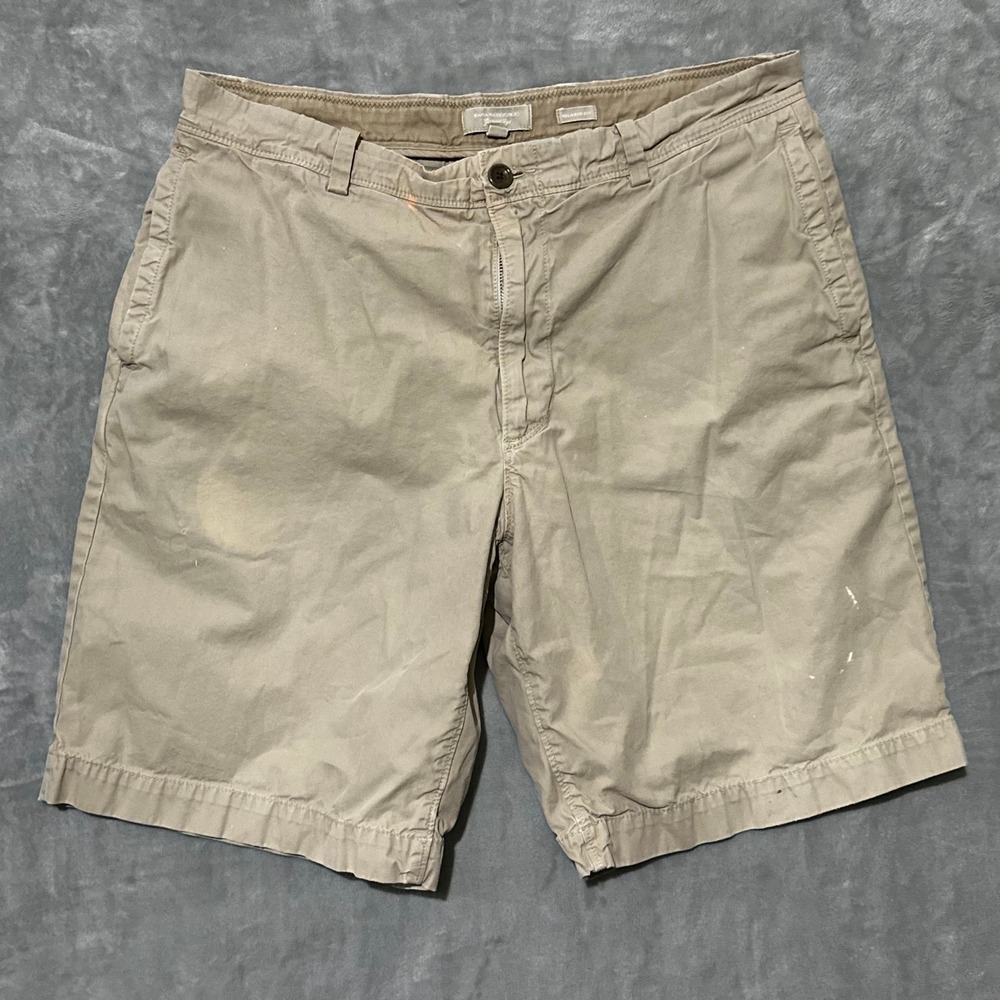 Banana Republic Mens 34 Garment Dye Relaxed Khaki Shorts Tan Cotton - Stains